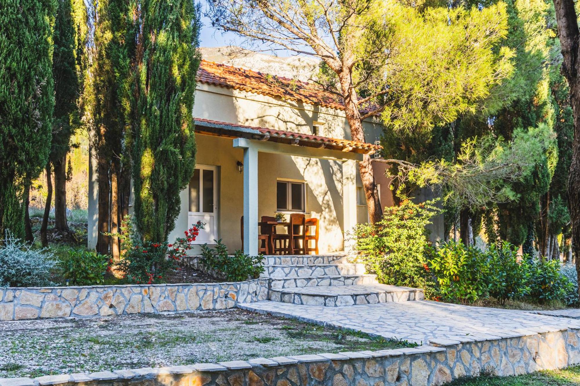 Country House Uros In Nature With Pool Lovorno ภายนอก รูปภาพ