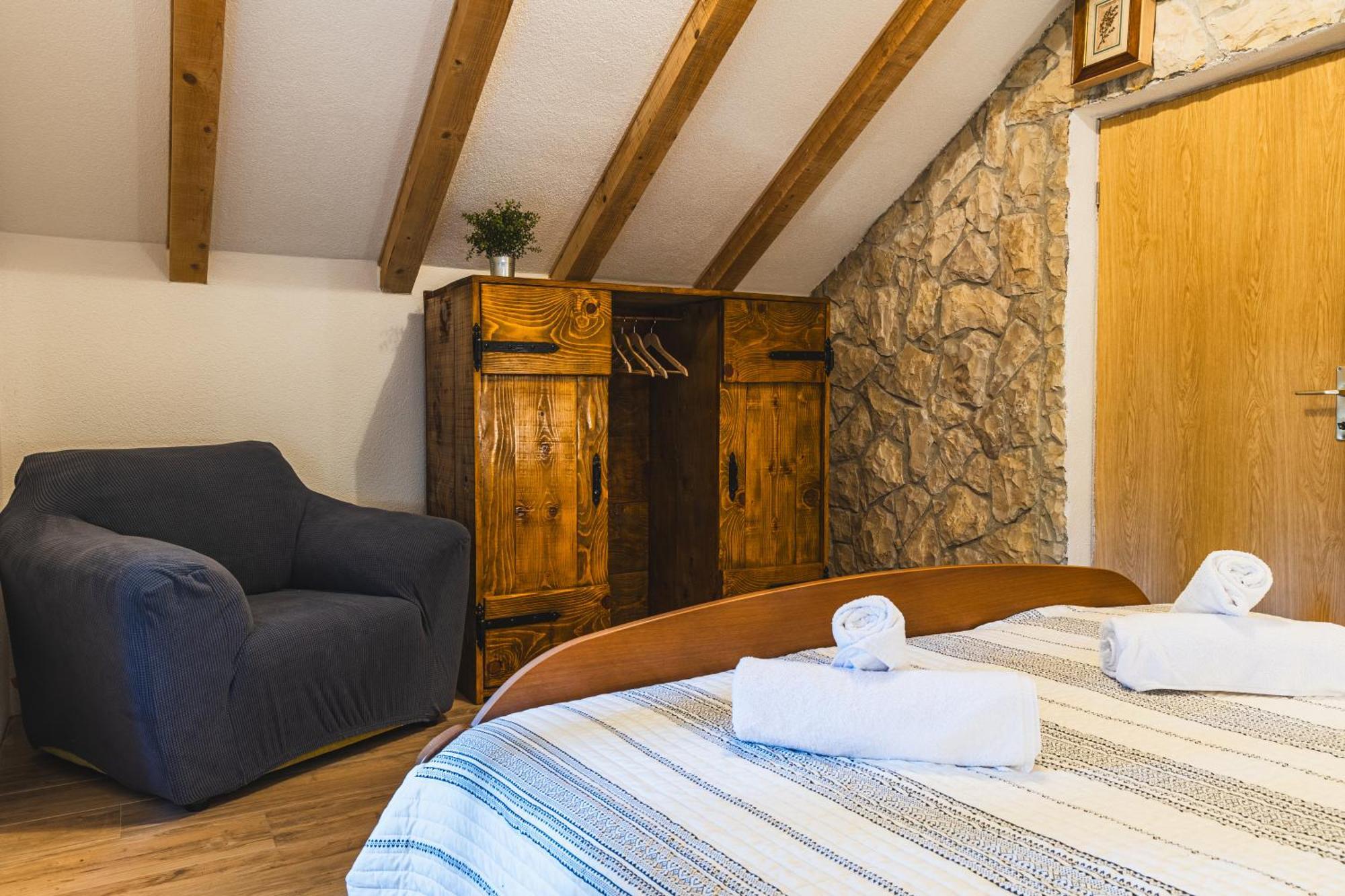 Country House Uros In Nature With Pool Lovorno ภายนอก รูปภาพ