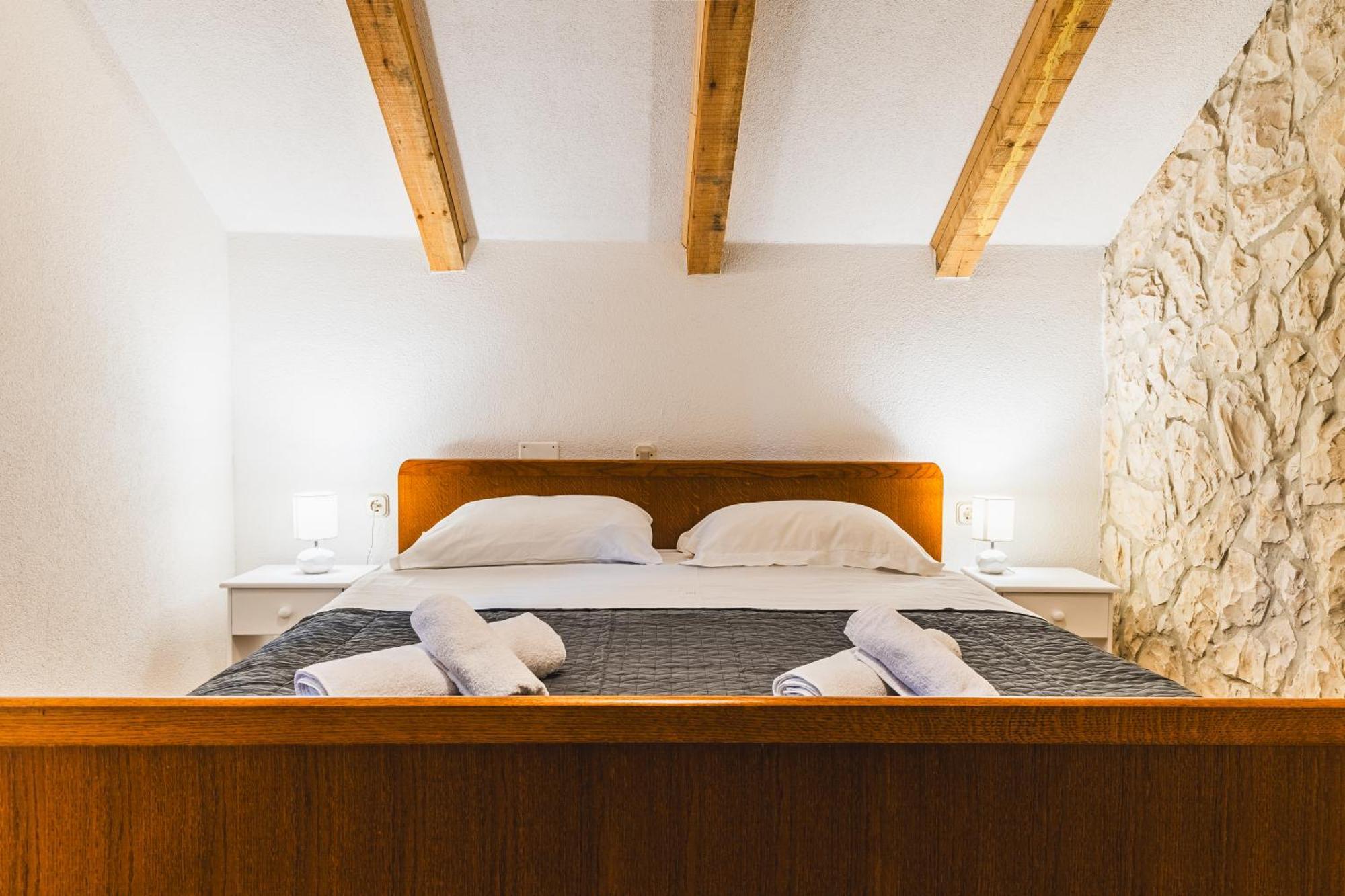 Country House Uros In Nature With Pool Lovorno ภายนอก รูปภาพ