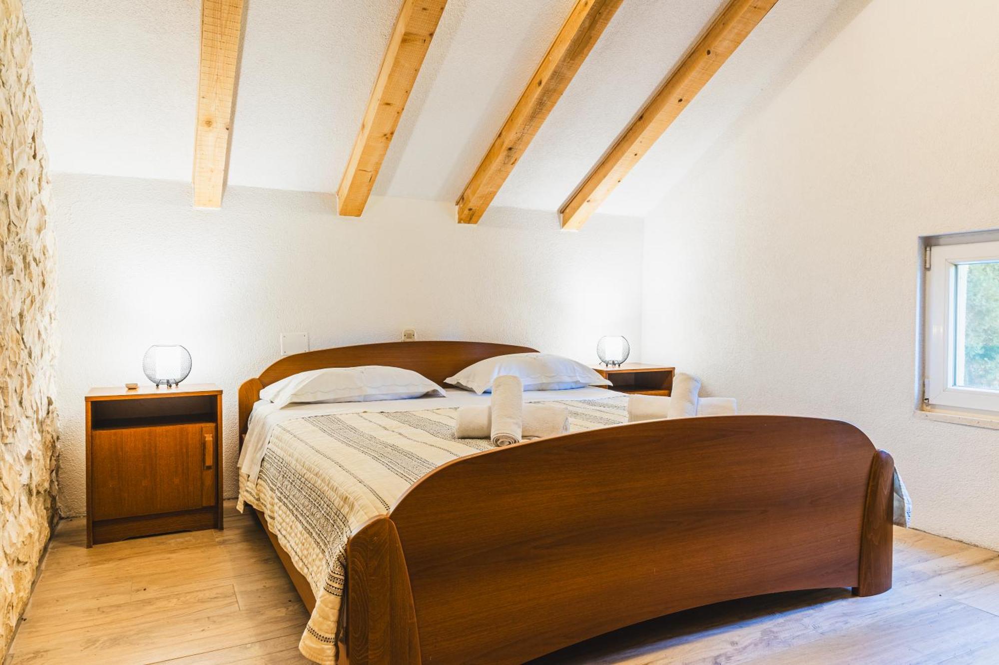 Country House Uros In Nature With Pool Lovorno ภายนอก รูปภาพ